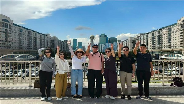 朗和怡家高层赴哈萨克斯坦商务考察，聚力开拓机电一体化国际业务新蓝海