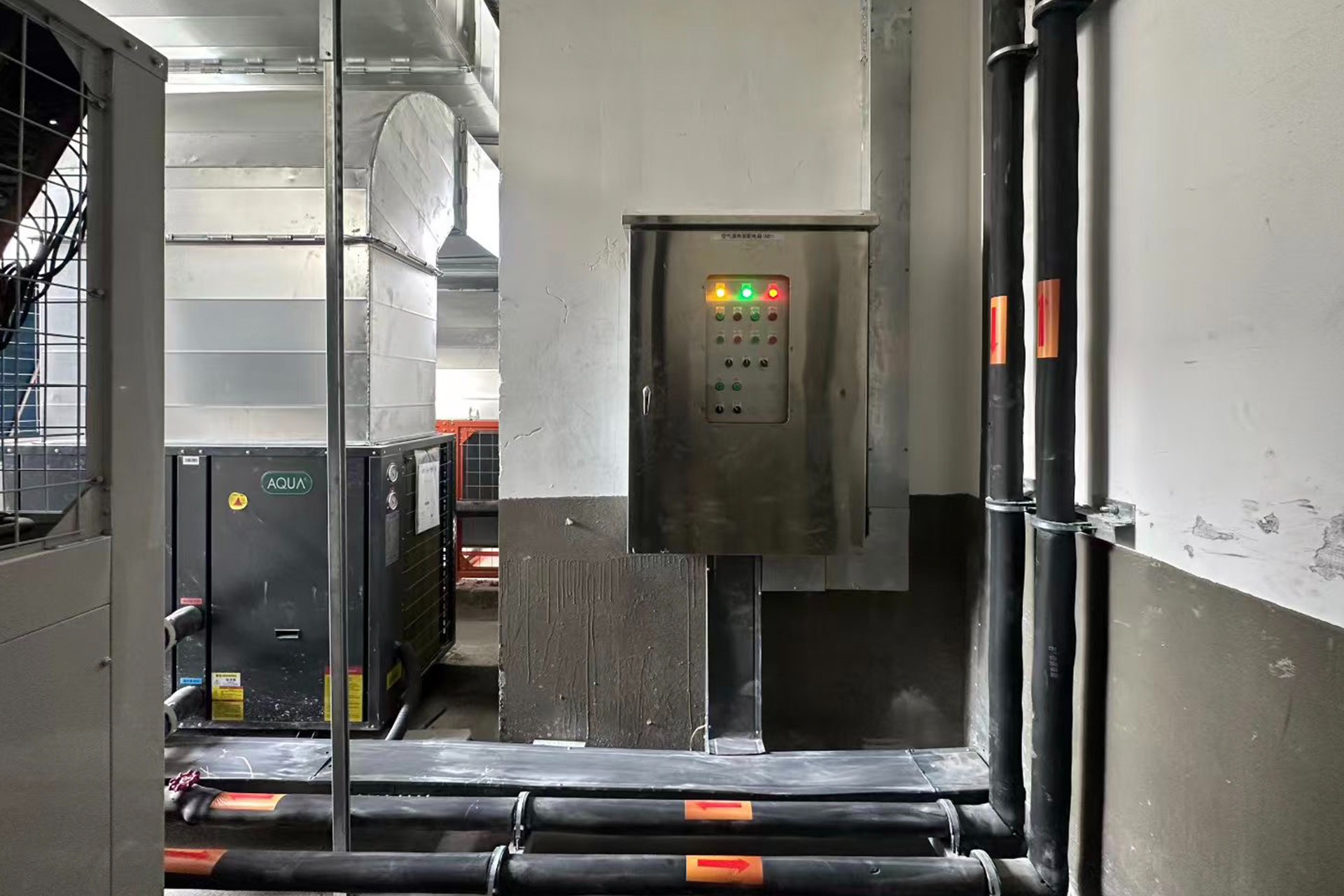 恒温泳池建造周期多久?三种主流工艺工期对照 恒温泳池建造周期多久?三种主流工艺工期对照